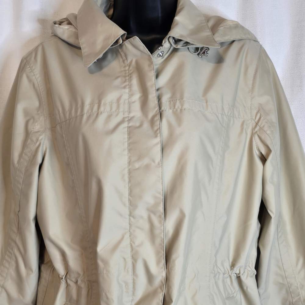 Classic Tan Trench Coat Size M With Hood Sinched Waist Fall - Picture 6 of 13